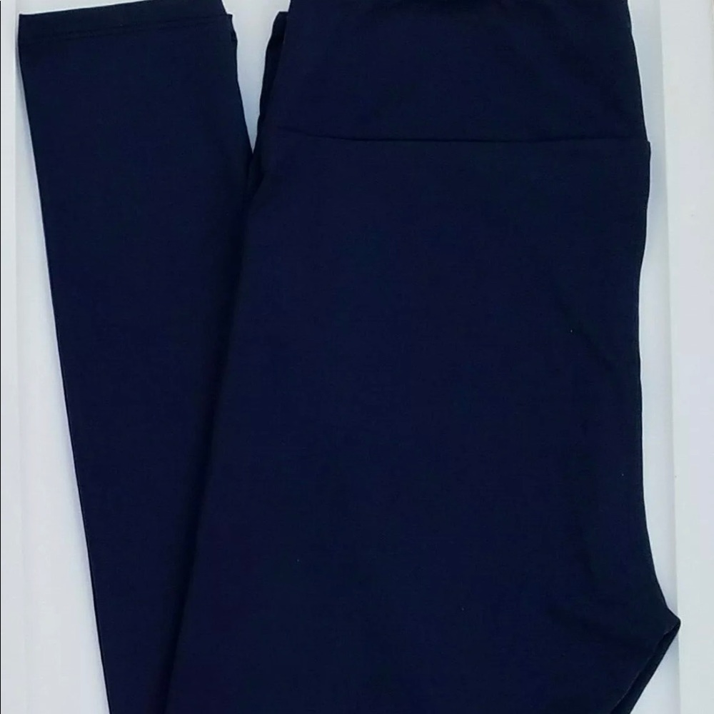 Lularoe VERY RARE TC NAVY